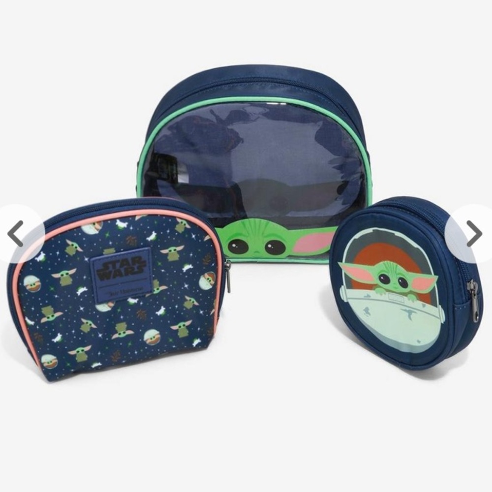 OUR UNIVERSE STAR WARS THE MANDALORIAN The Child Baby Yoda COSMETIC BAG 3 PC SET